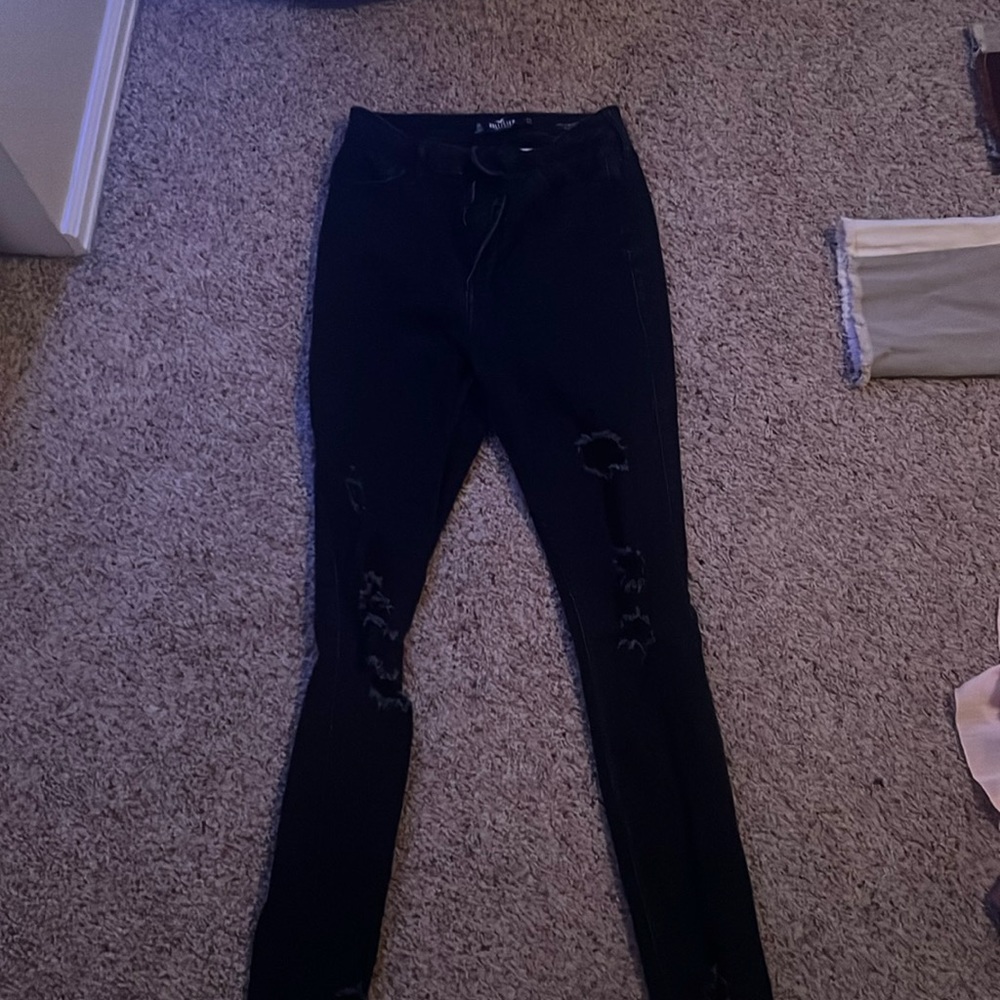 black hollister jeans
